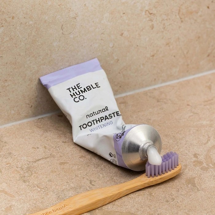 7350075695193-The-Humble-Co.-Natural-Toothpaste-Whitening-Οδοντόκρεμα-για-Λεύκανση_με-Γεύση-Μέντα-75ml-olgaspharmacy